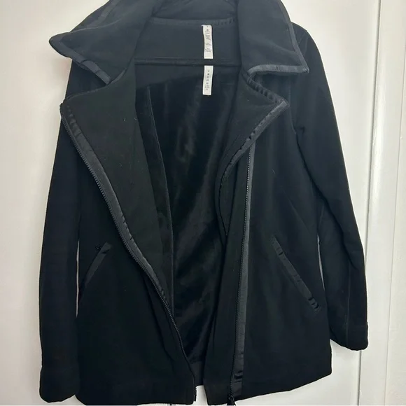 Lululemon Moto Jacket Fleece Black with Asymmetrical Zipper - Picture 6 of 12